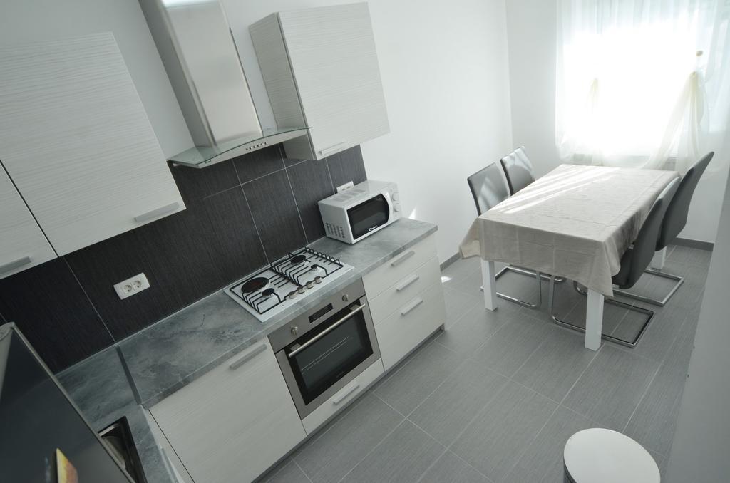 Apartment Dina 52